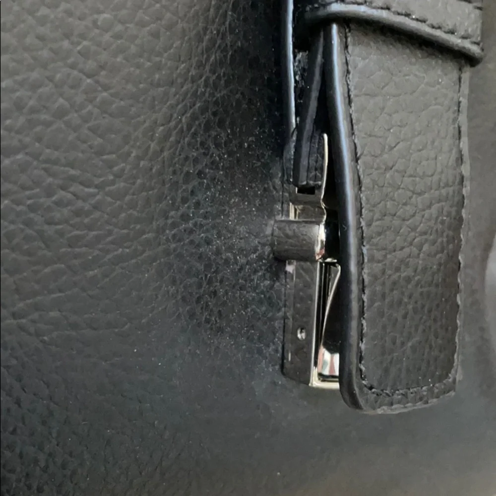 Kenneth Cole Reaction this kenneth